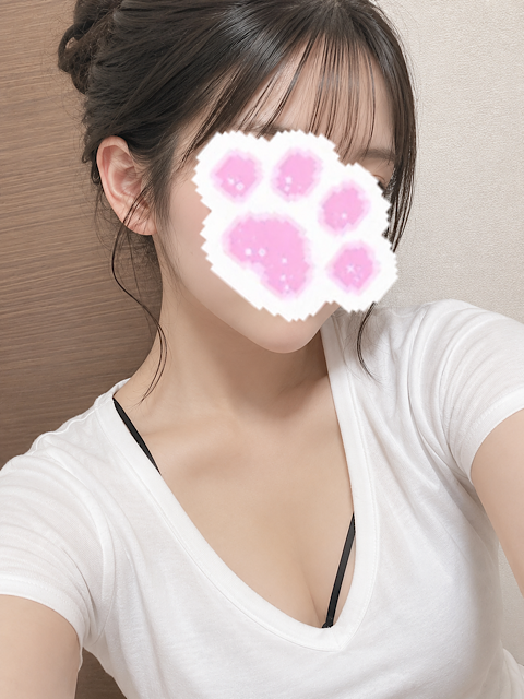 新人　みみ